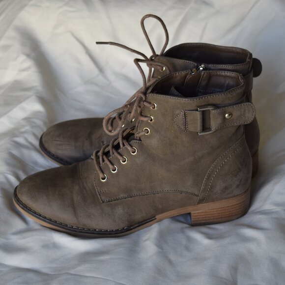 CONVERSE Grey Womens Lace up Ankle Boots Size 8.5 - Picture 1 of 11